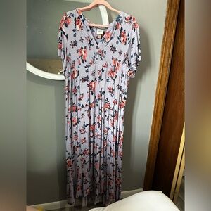 Knox Rose Floral Button-Down Top in Gray and Coral